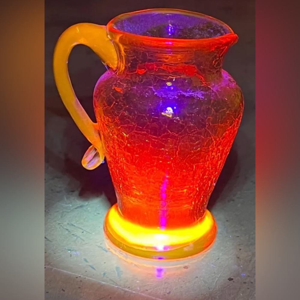 All GLOW SHARE SHOW!! Tray is Open! - Picture 2 of 4